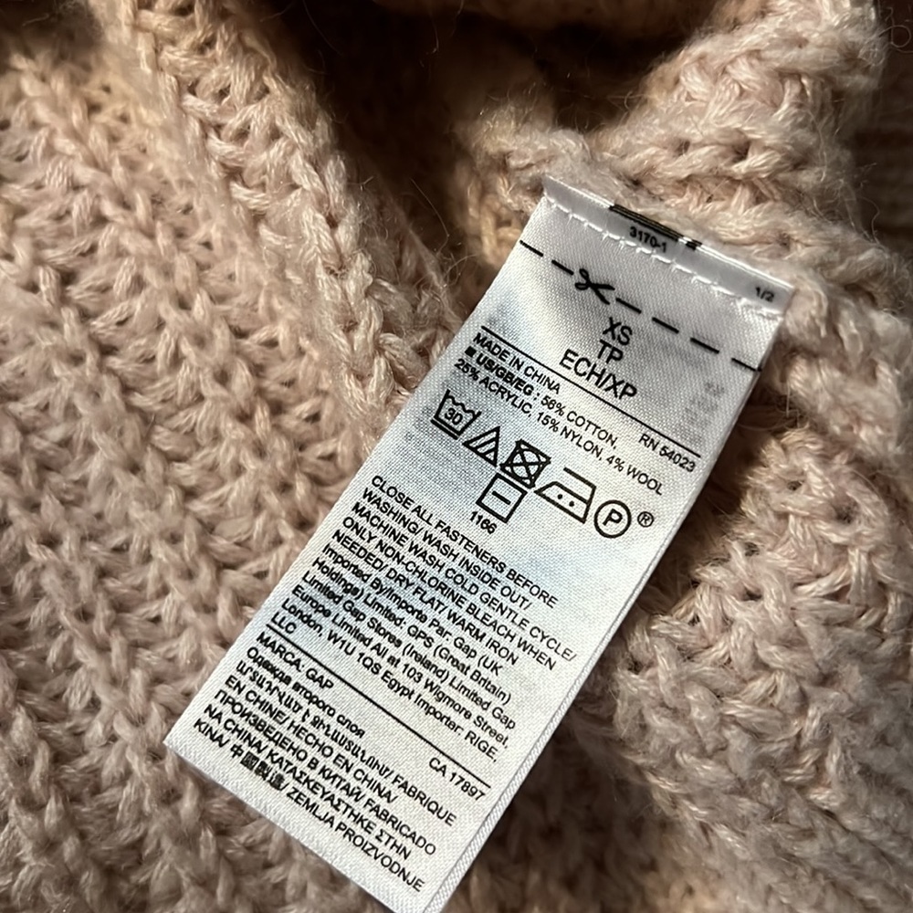 NWT cardigan - Picture 4 of 4